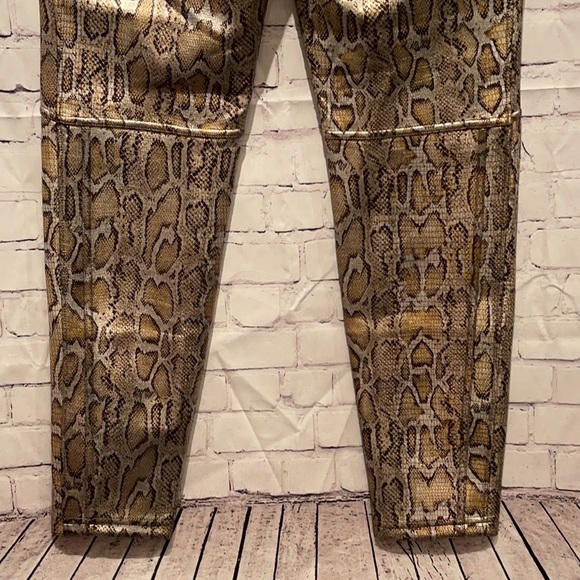NWT VEGAN LEATHER ANIMAL PRINT LEGGINGS SZ SM FP - Picture 7 of 13